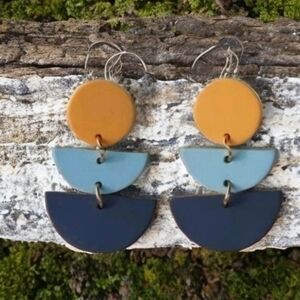 MODCLOTH ACRYLIC MOD BLOCK EARRINGS